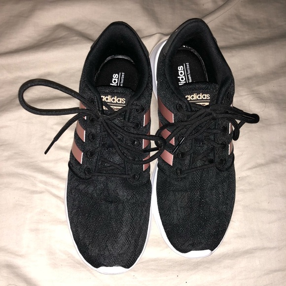 Adidas shoes - Picture 3 of 5